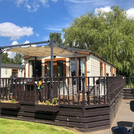 Bumblebee Lodge Tydd St. Giles Extérieur photo