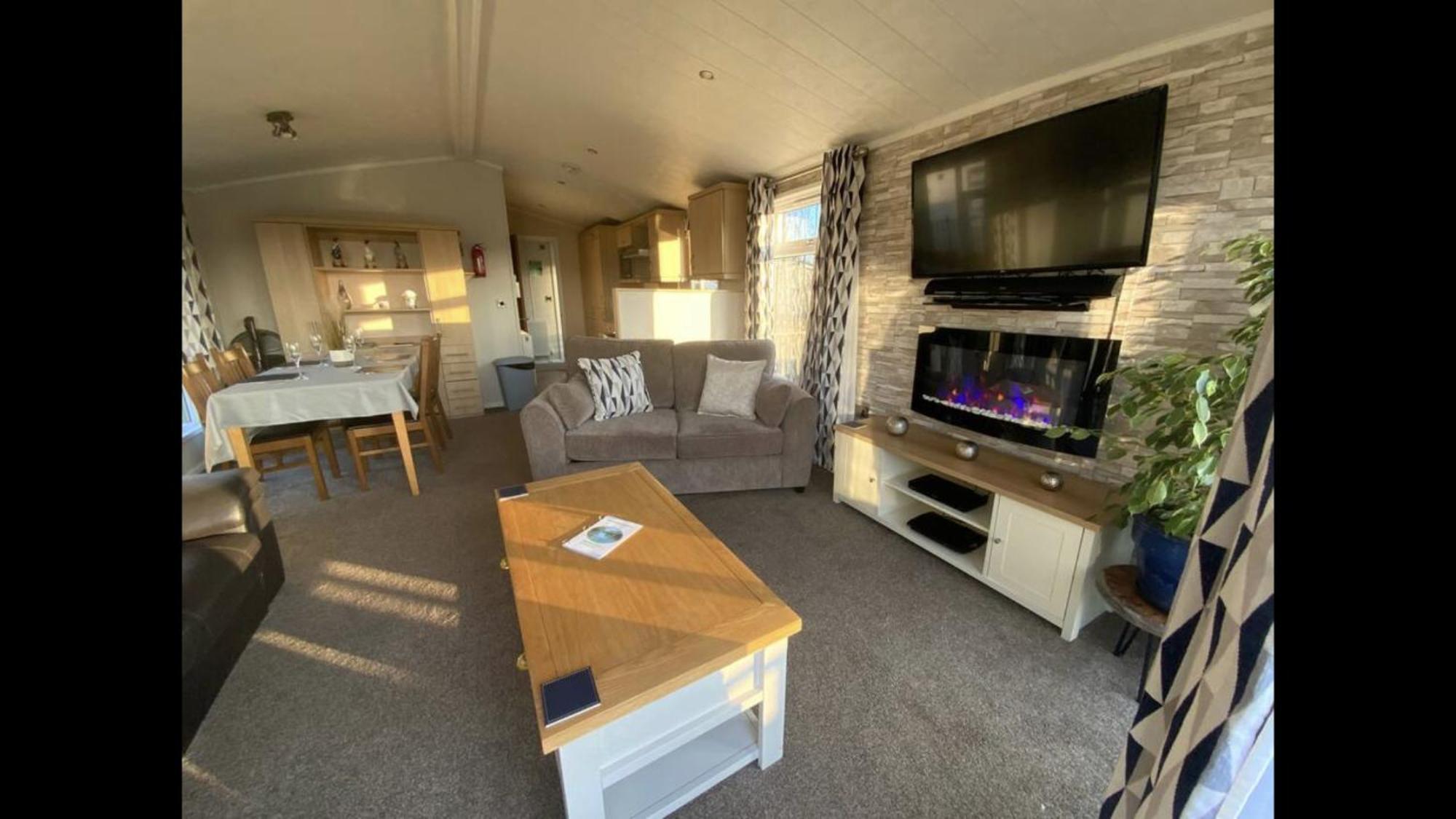 Bumblebee Lodge Tydd St. Giles Extérieur photo