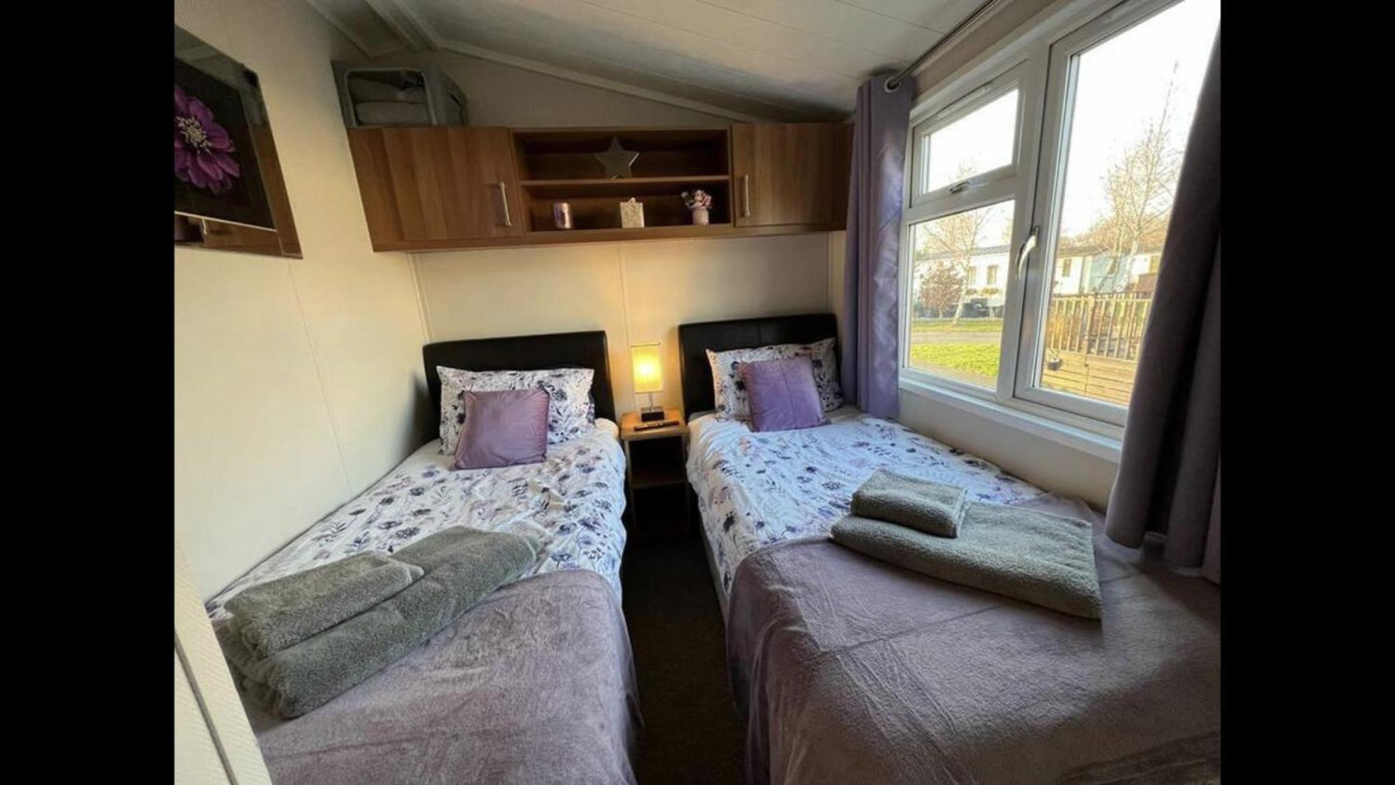 Bumblebee Lodge Tydd St. Giles Extérieur photo