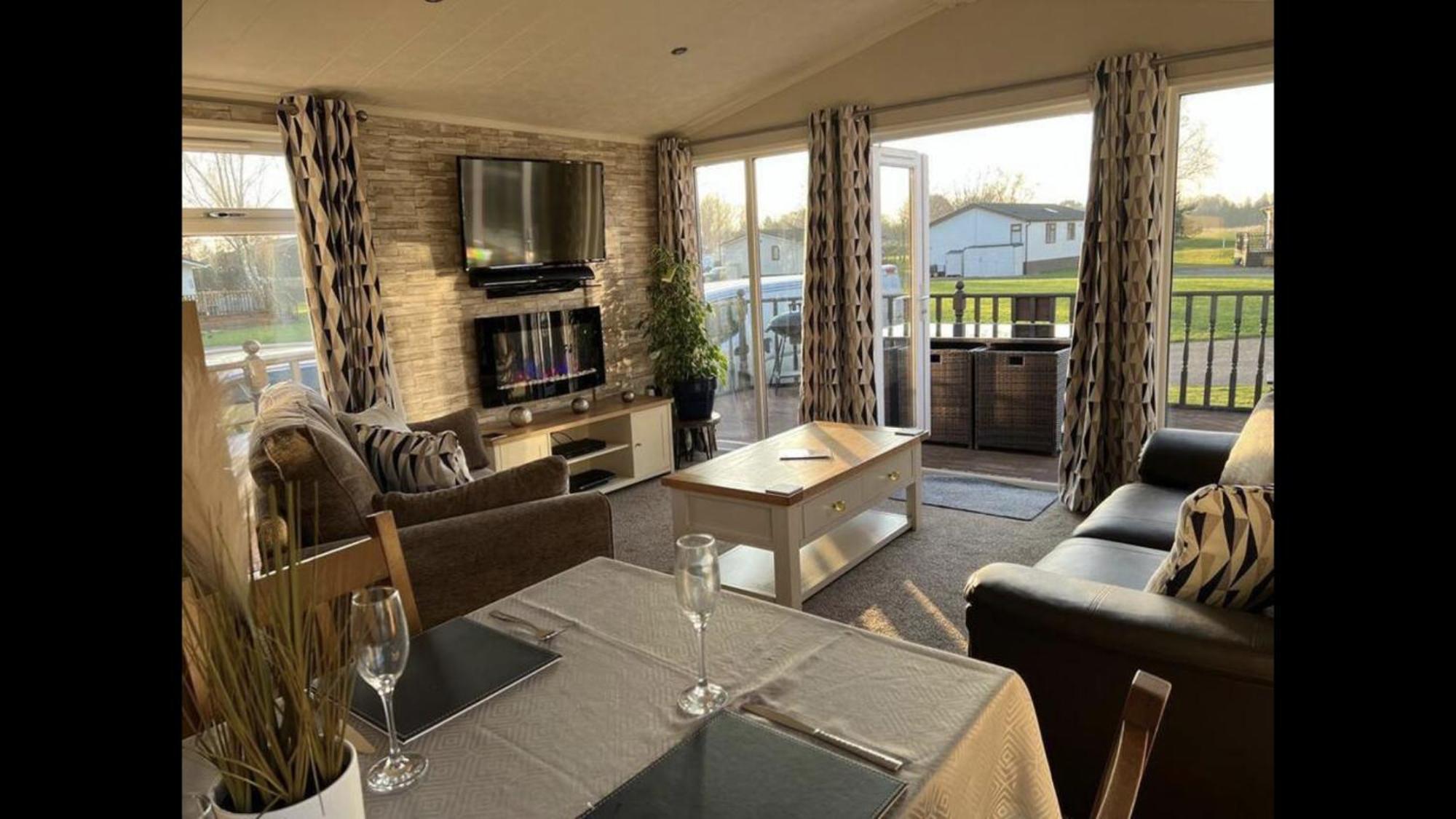 Bumblebee Lodge Tydd St. Giles Extérieur photo